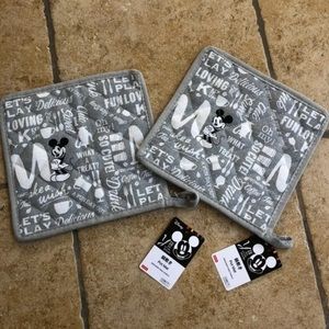 NEW Disney Mickey Mouse Pot Mat Holder